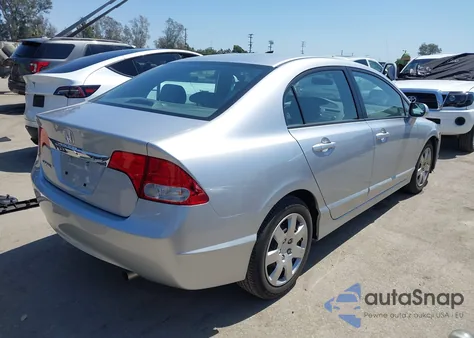 2010 Honda Civic Lx z USA, uszkodzony, nr VIN 19XFA1F54AE031082
